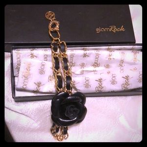 Leather and gold bracelet